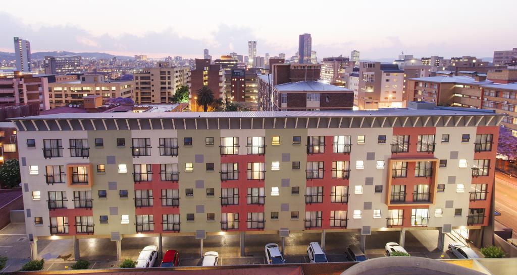 Akanani Apartments Претория Екстериор снимка